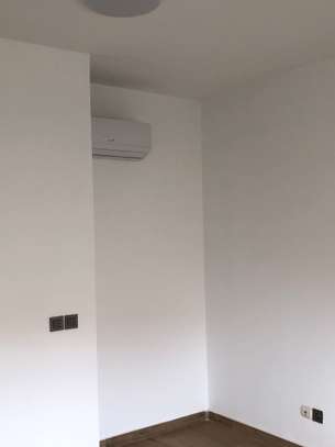 Appartement F4 à l'immeuble KALYA Zone de Captage image 6