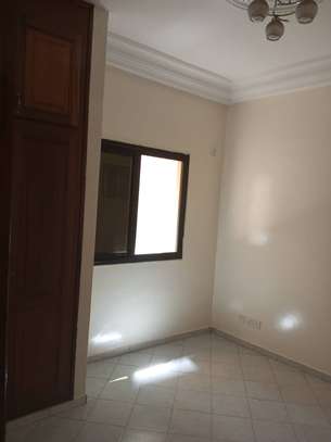 BEL APPARTEMENT DE TYPE F4 A LA CITE KEUR GORGUI image 7
