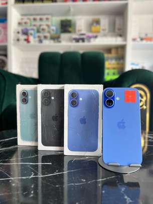 IPHONE 16 SIMPLE SCELLÉ & VENANT image 1