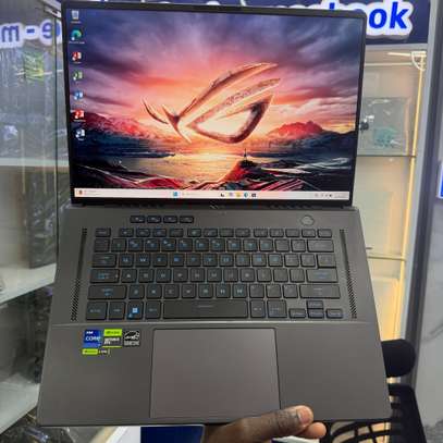 ASUS ROG ZEPHYRUS G16 RTX 4060 CORE i7 13th Gen image 2
