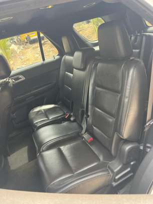 Ford Explorer 7 place image 8