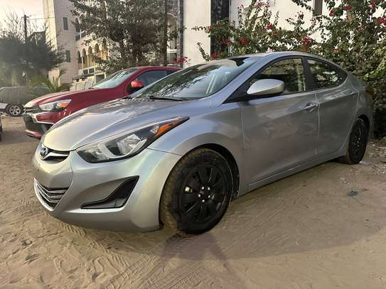 Hyundai Elantra image 4