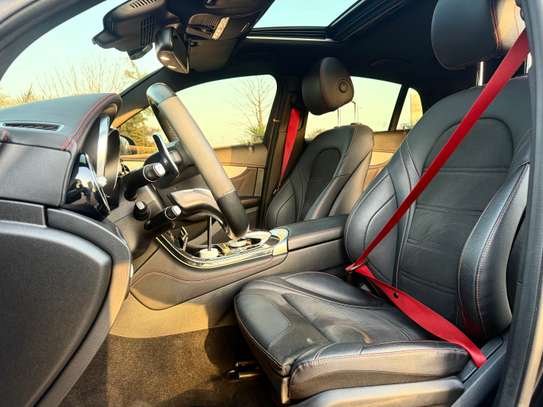 Mercedes glc 43 image 8