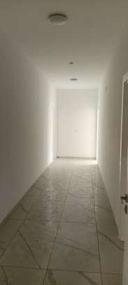 APPARTEMRNT A LOUER AU POINT E image 1