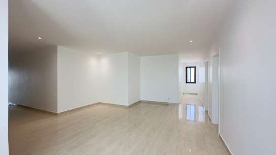 Penthouse F6 à louer à Fann (magnifique vue sur la mer) image 12