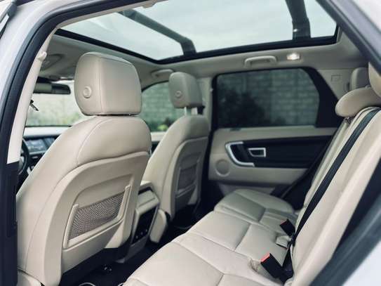 Range Rover discovery image 7