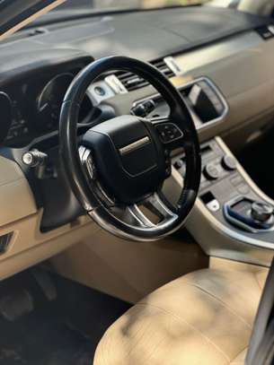Range Rover évoque image 4