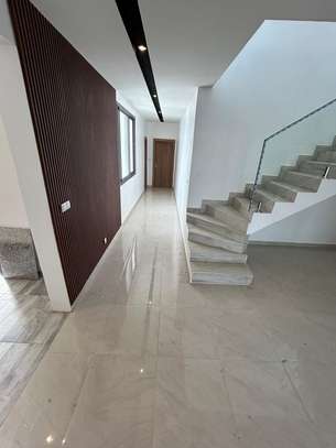 DUPLEX AVEC VUE SUR MER À LOUER SUR NGOR image 9