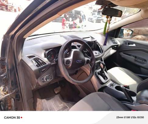 Ford Escape image 5