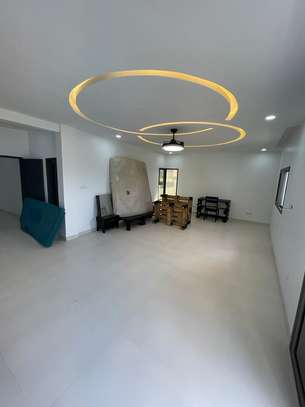 TRIPLEX A LOUER A SACRE COEUR image 5