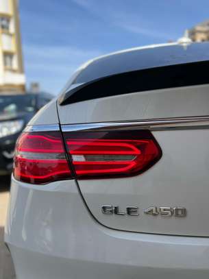 Mercedes benz GLE 450 AMG image 5