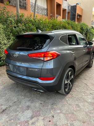 Hyundai Tucson Limited 1.6 image 1