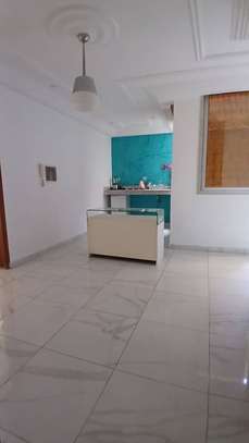 Duplex à louer a ouest foire image 9