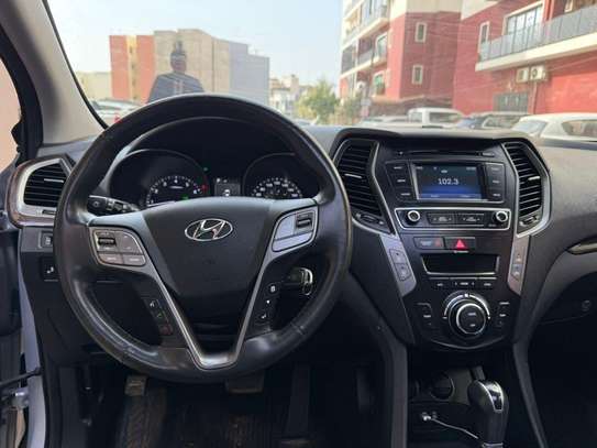 Hyundai santa fe 2017 image 7