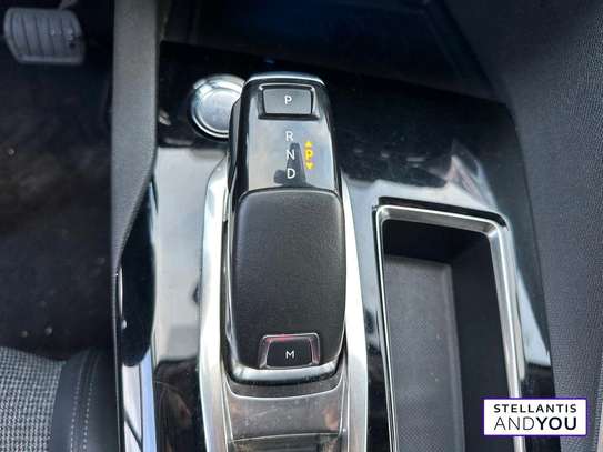 Peugeot 5008 image 9