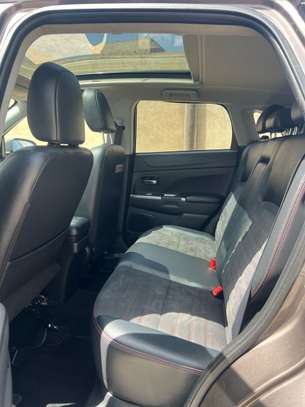 Mitsubishi Rvr Gt w2018 image 9