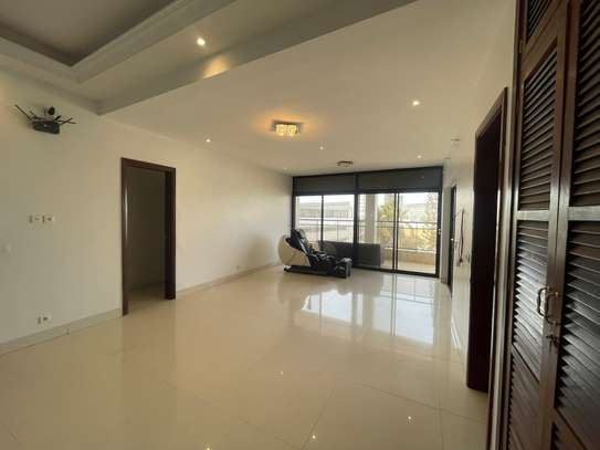 Duplex à louer aux almadies image 10