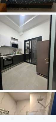 Appartement meublé à louer au point e image 3