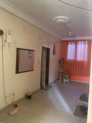 Villa R+2 150 m2  titre foncier individuel image 9
