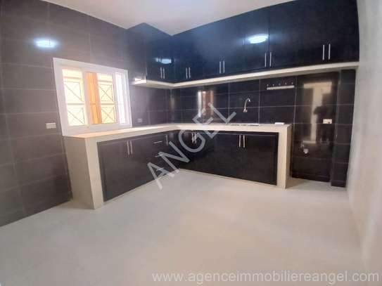 Ref_1761_GL Villa à louer aux almadies R+1 image 15