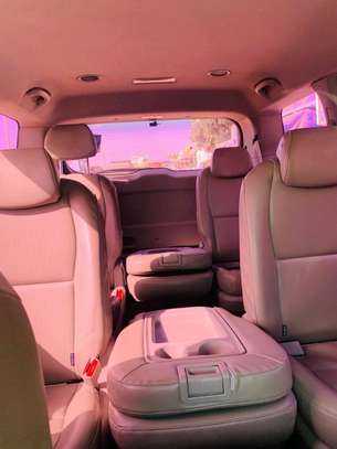 Kia carnival 2017 image 8