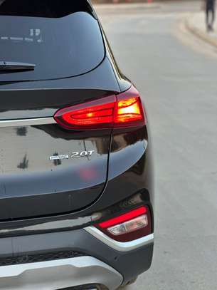 Hyundia santafe image 10