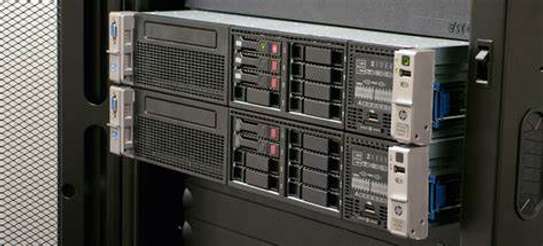 HP DL380P GEN8 image 3