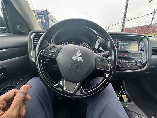 Mitsubishi outlander à louer image 4