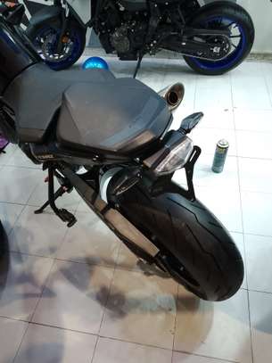 KTM 890 duke image 5