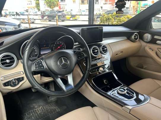 MERCEDES C300 2018 image 8