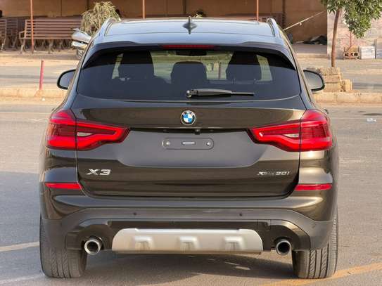 BMW X3 année 2019 image 6