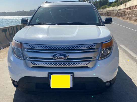 Ford Explorer XLT --7 places --4WD image 9