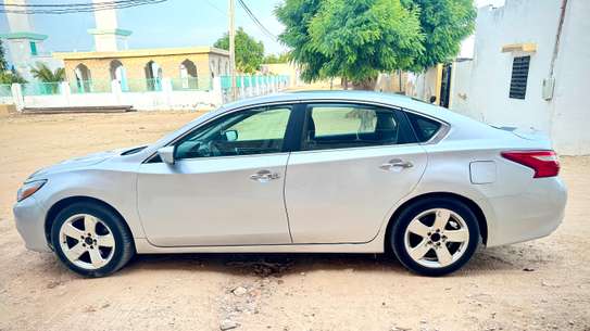 Nissan Altima 2016 image 2