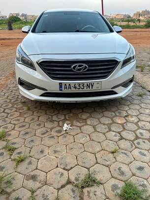 Hyundai sonata 2015 image 1