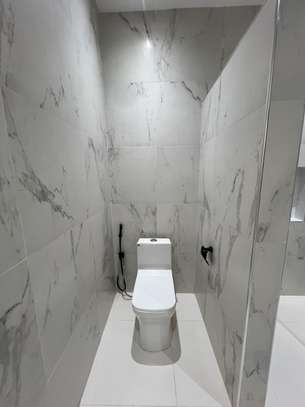 Appartement F4 à louer au Point E image 9