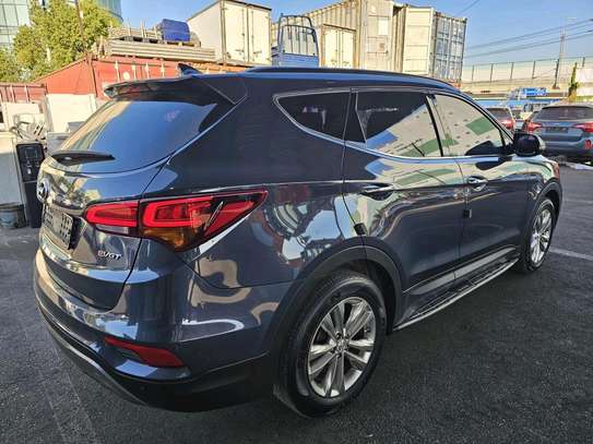 Hyundai Santa fe 2017 image 4