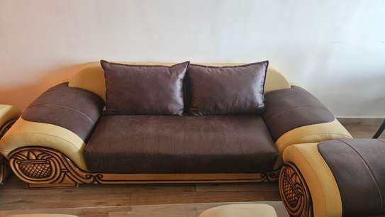 Magnifique salon marron beige avec sa table basse image 4