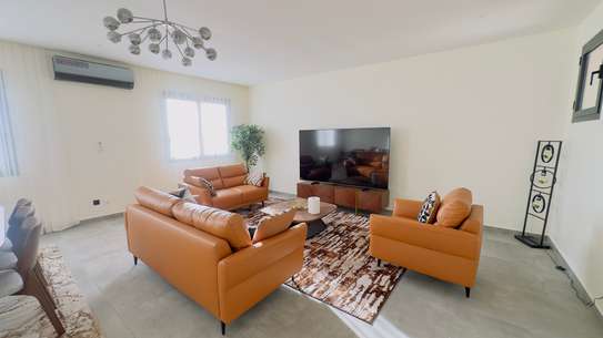 Appartement meublé neuf au Point E au 4e étage image 12