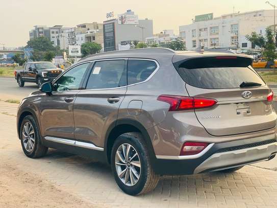 HYUNDAI SANTA FE 2019 image 7