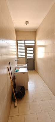 MAGNIFIQUE APPARTEMENT DEUX CHAMBRES A MERMOZ FACE A LA MER image 8