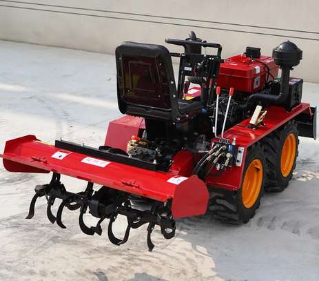 Motoculteur thermique avec fraises rotatives image 2
