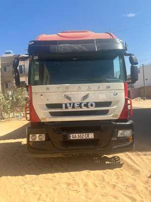 Camion iveco stralis image 2