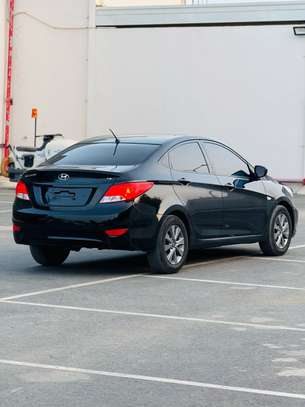 Hyundai Accent 2017 image 5