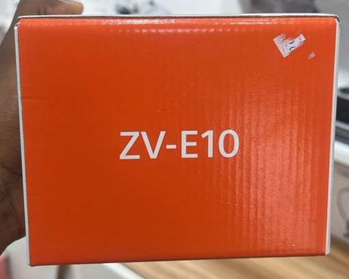 Sony ZV-E10 /16-50mm 4K image 4