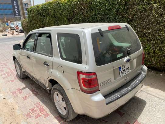 Ford escape image 7