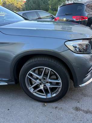 Mercedes-Benz GLC 250 d AMG Line image 9