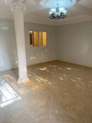 Villa r+2 cité cbao Keur Massar image 3