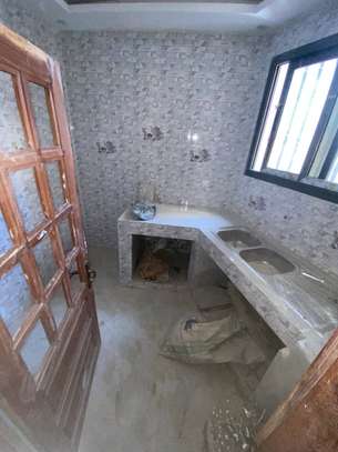 Studio à louer aux Maristes image 2