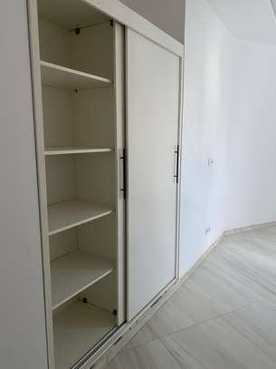 Appartement f4 à louer à ouest foire image 3