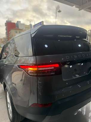 Land Rover Discovery 2018 image 15